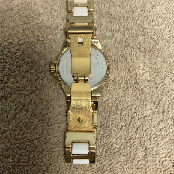 Michael Kors Watch - Picture 3 of 5